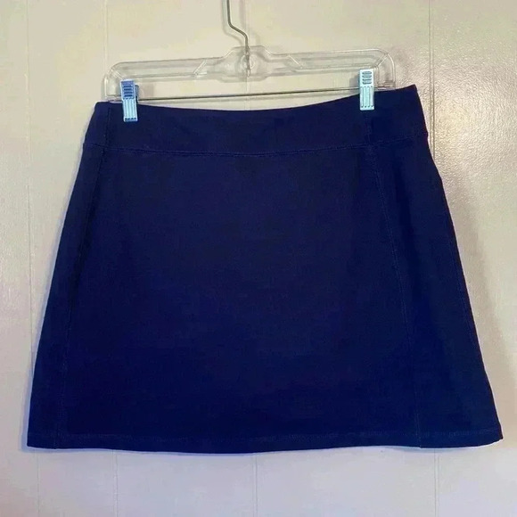 Lands End Navy Blue Skort Size Medium (10-12).  Tennis or Golf. - Picture 1 of 11